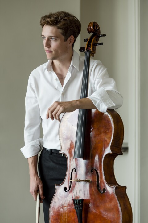 Alexander Warenberg   cello strijkstok kopie